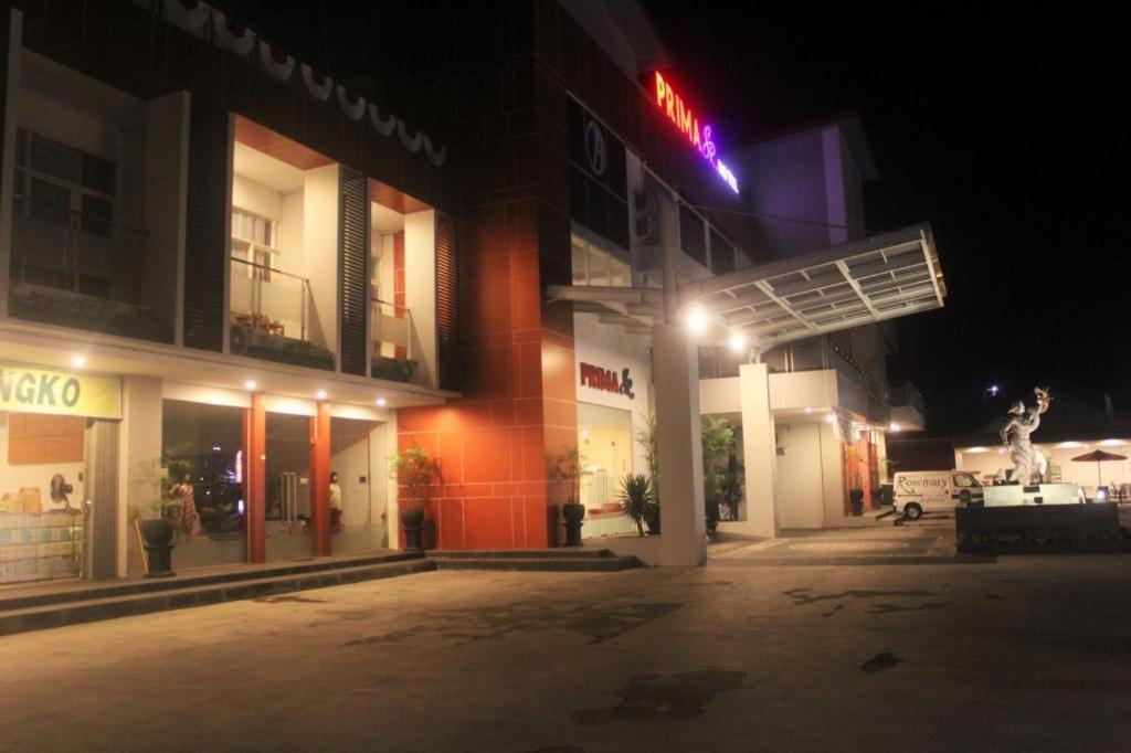 Prima Sr Hotel & Convention Yogyakarta Sleman  Bagian luar foto