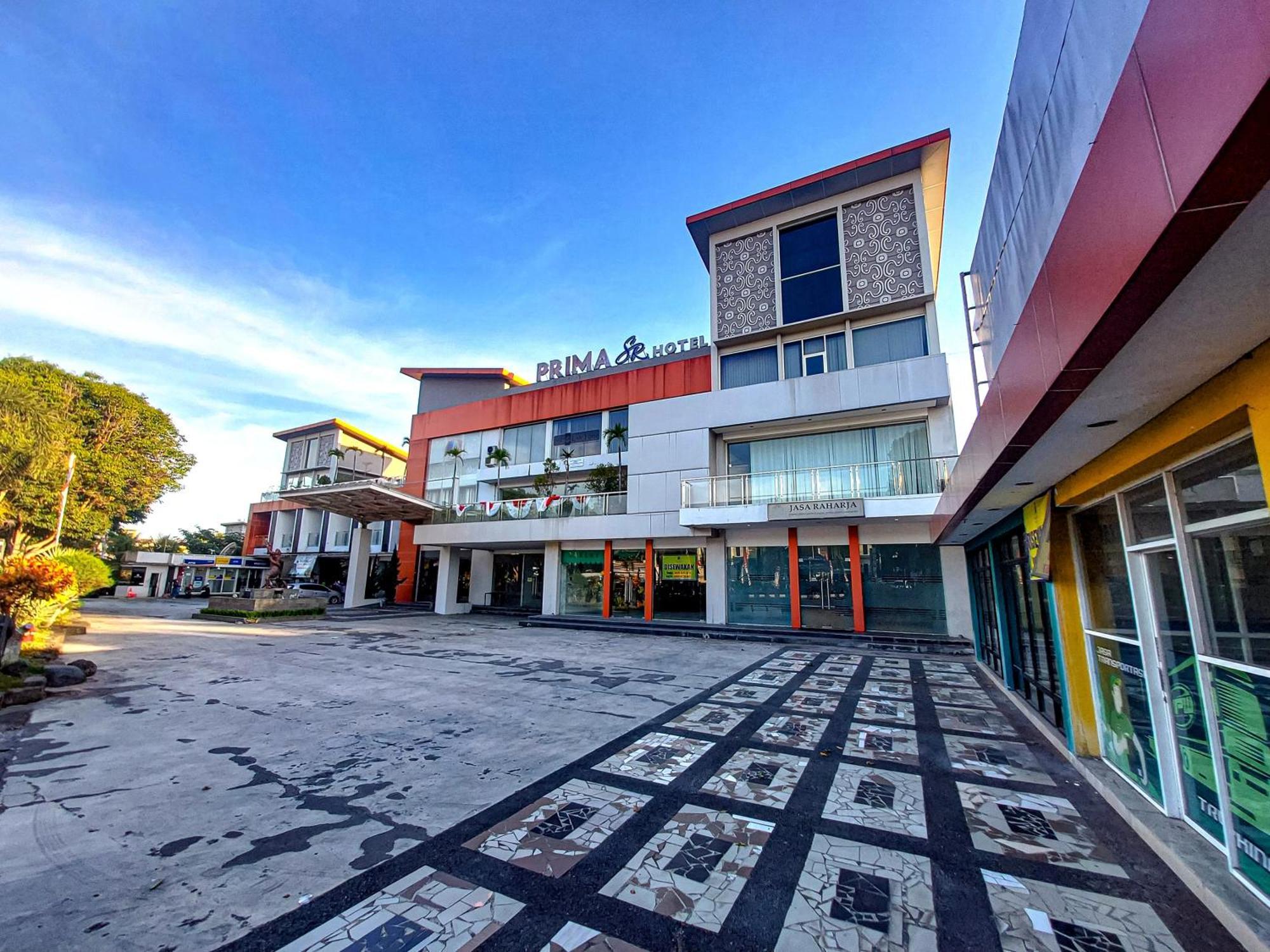 Prima Sr Hotel & Convention Yogyakarta Sleman  Bagian luar foto