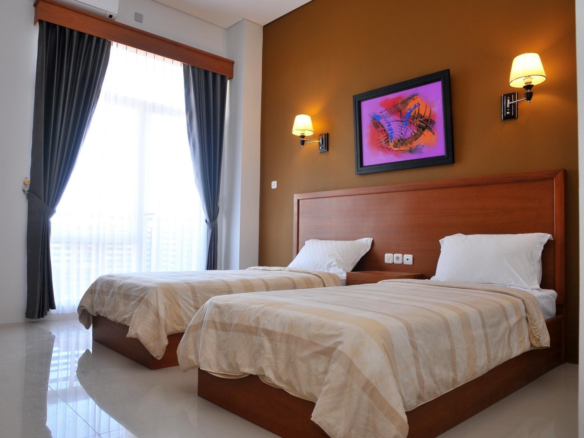 Prima Sr Hotel & Convention Yogyakarta Sleman  Bagian luar foto