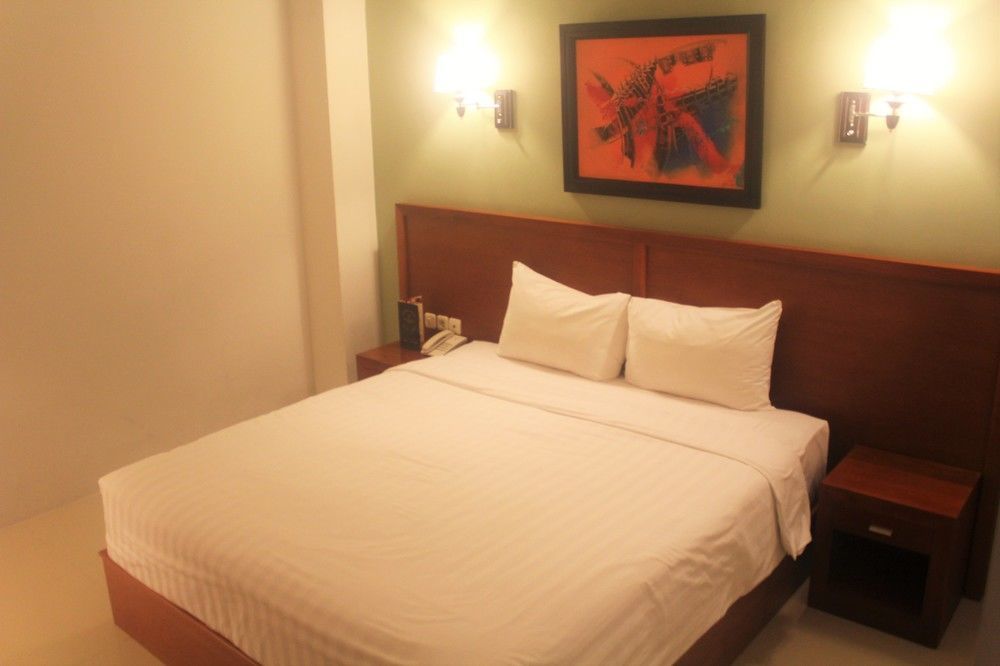 Prima Sr Hotel & Convention Yogyakarta Sleman  Bagian luar foto