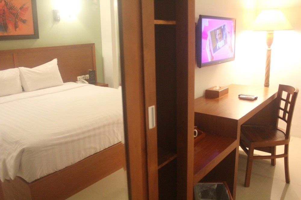 Prima Sr Hotel & Convention Yogyakarta Sleman  Bagian luar foto