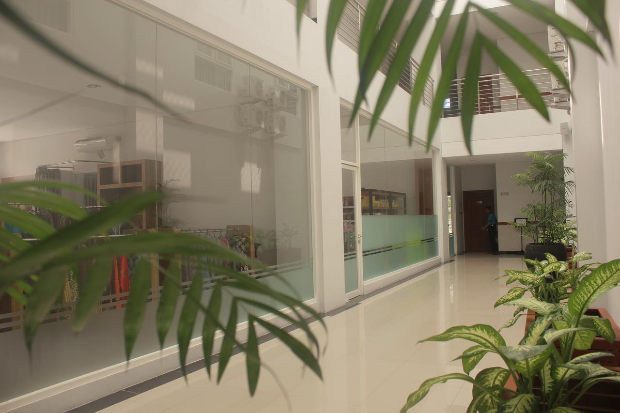 Prima Sr Hotel & Convention Yogyakarta Sleman  Bagian luar foto