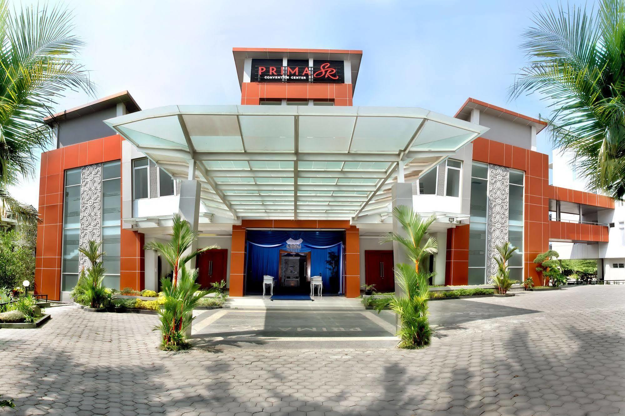 Prima Sr Hotel & Convention Yogyakarta Sleman  Bagian luar foto