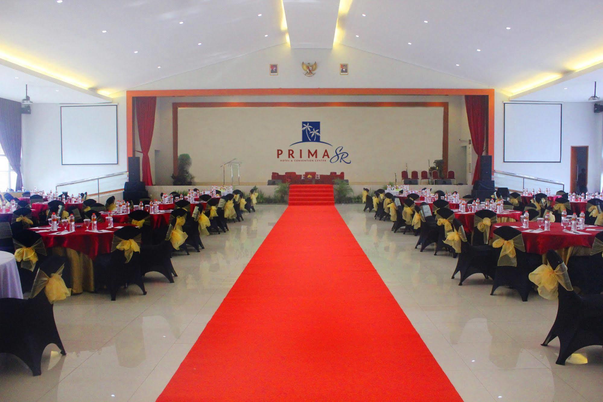 Prima Sr Hotel & Convention Yogyakarta Sleman  Bagian luar foto