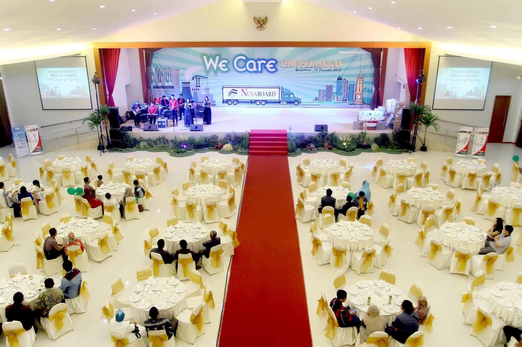 Prima Sr Hotel & Convention Yogyakarta Sleman  Bagian luar foto